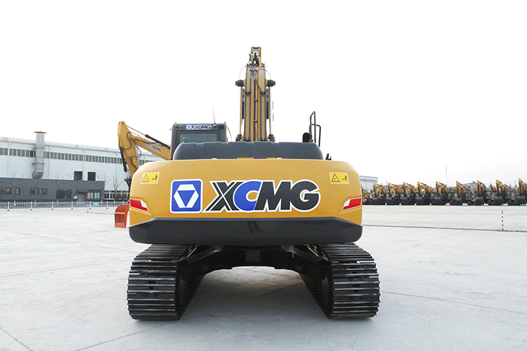 XCMG factory 27 ton excavators XE270DK Chinese hydraulic excavator machinery for sale